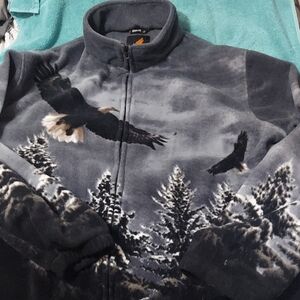 Wildkind Black and Gray Eagle Print 2xl Fleece Jacket